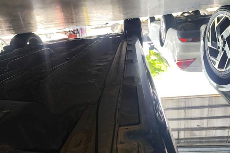 Used Geely Auto Emgrand GL 2018 1.4T DCT Prestige Smart Connectivity Version Left Side Sill