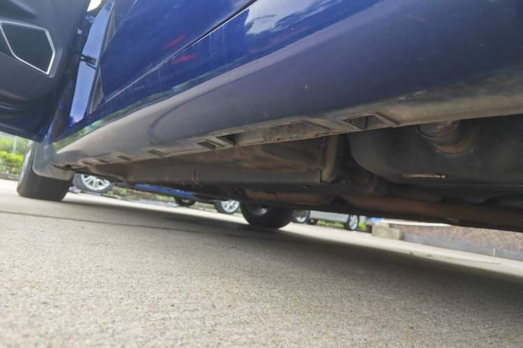 Used Geely Auto Emgrand GL 2018 1.8L DCT Elite Smart Connectivity Version Left Side Sill