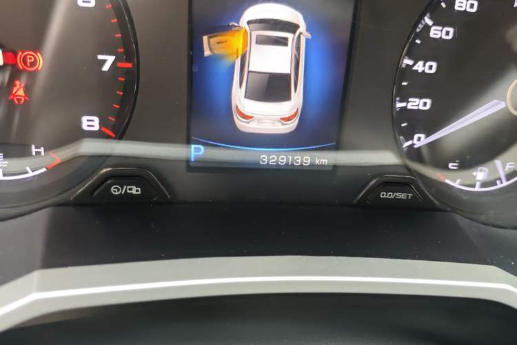 Used Geely Auto Emgrand GL 2018 1.4T DCT Prestige Smart Connectivity Version Odometer Close Up