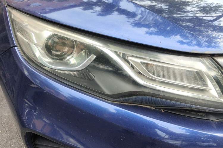 Used Geely Auto Emgrand GL 2018 1.4T DCT Elite Smart Connectivity Version Right Front Headlight