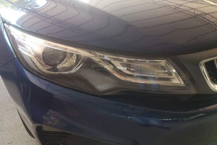 Used Geely Auto Emgrand GL 2018 1.4T DCT Elite Smart Connectivity Version Right Front Headlight