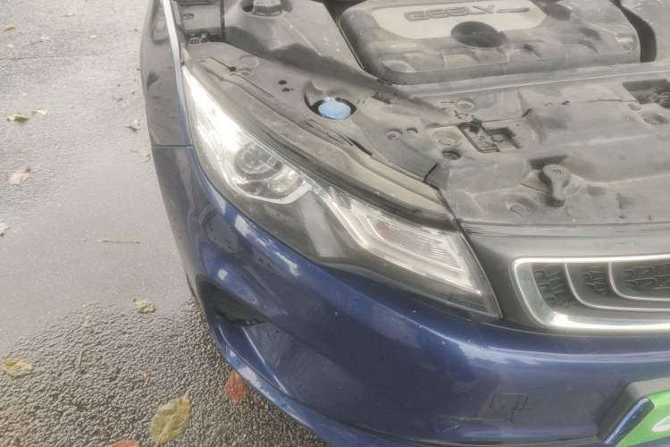 Used Geely Auto Emgrand GL 2018 1.8L DCT Elite Smart Connectivity Version Right Front Headlight