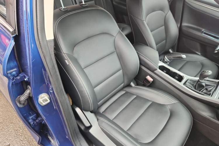 Used Geely Auto Emgrand GL 2018 1.8L Manual Elite Smart Connectivity Version Right Front Seat