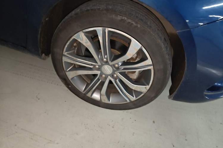 Used Geely Auto Emgrand GL 2018 1.4T DCT Prestige Smart Connectivity Version Right Front Wheel Hub