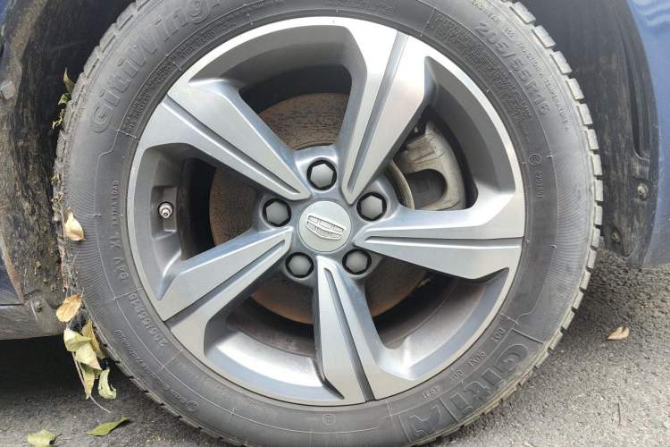 Used Geely Auto Emgrand GL 2018 1.4T DCT Elite Smart Connectivity Version Right Front Wheel Hub