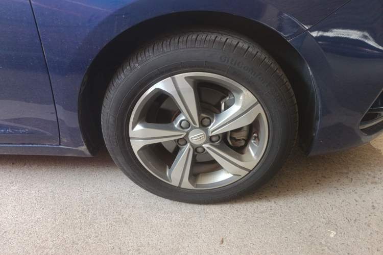 Used Geely Auto Emgrand GL 2018 1.4T DCT Elite Smart Connectivity Version Right Front Wheel Hub