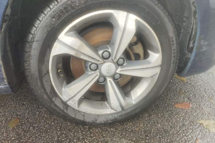 Used Geely Auto Emgrand GL 2018 1.8L DCT Elite Smart Connectivity Version Right Front Wheel Hub