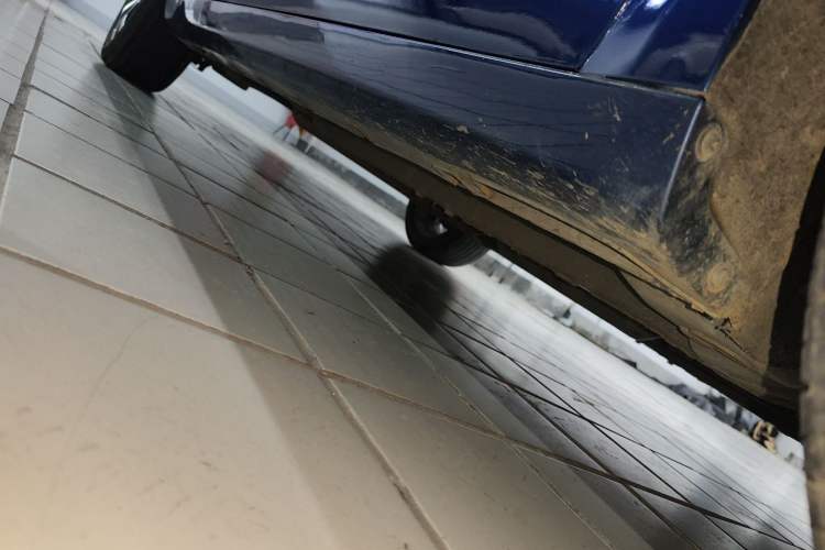 Used Geely Auto Emgrand GL 2018 1.4T DCT Prestige Smart Connectivity Version Right Side Sill