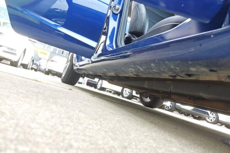 Used Geely Auto Emgrand GL 2018 1.8L DCT Elite Smart Connectivity Version Right Side Sill