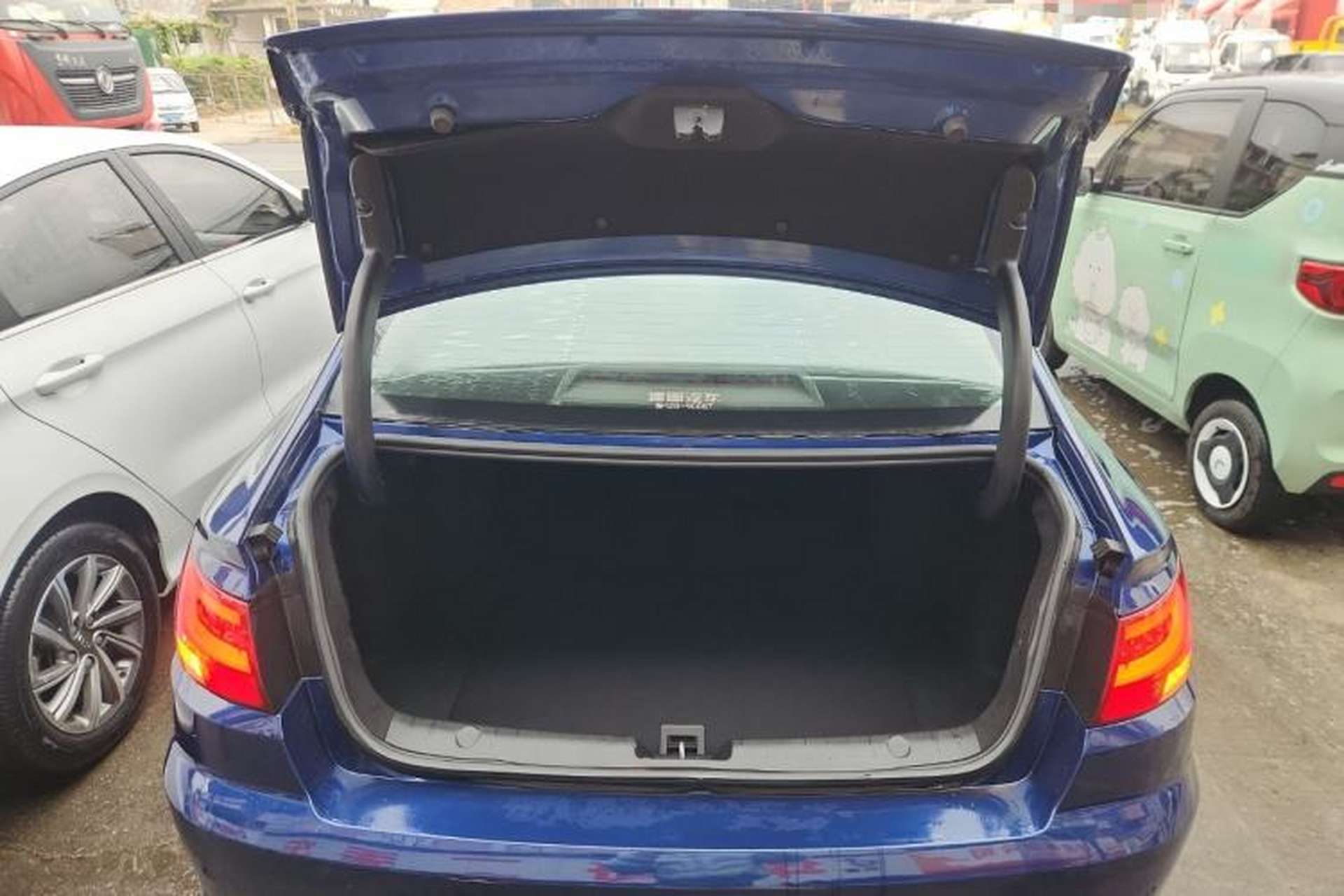 Used Geely Auto Emgrand GL 2018 1.8L Manual Elite Smart Connectivity Version Trunk