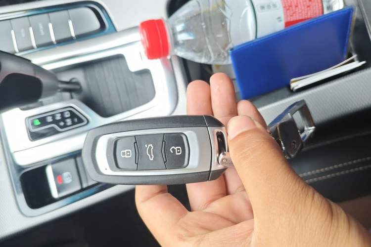 Used Geely Auto Emgrand GL 2018 1.4T DCT Prestige Smart Connectivity Version Vehicle Key