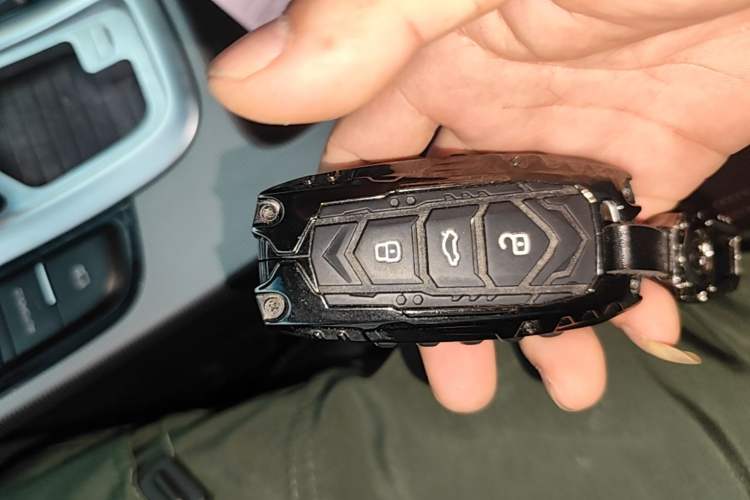 Used Geely Auto Emgrand GL 2018 1.4T DCT Prestige Smart Connectivity Version Vehicle Key