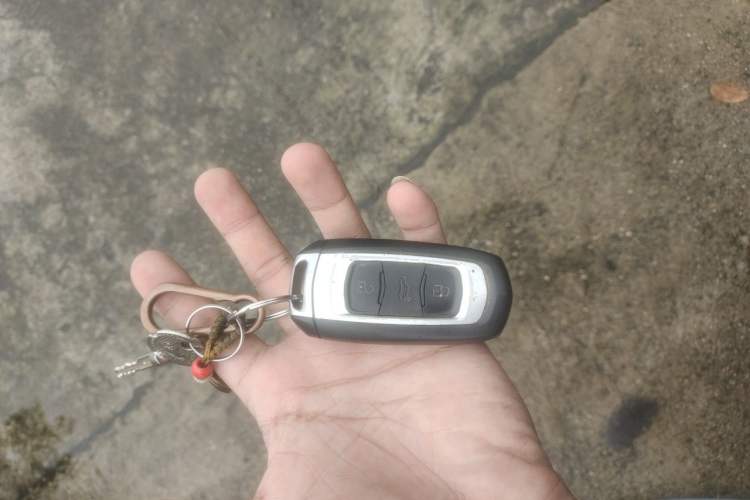 Used Geely Auto Emgrand GL 2018 1.8L DCT Elite Smart Connectivity Version Vehicle Key