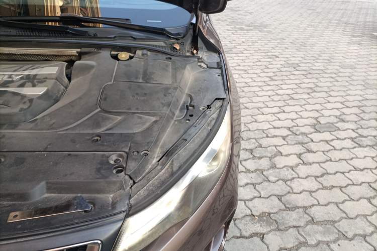 Used Geely Auto Emgrand GL 2018 1.4T DCT Prestige Smart Connectivity Version Engine Bay Left