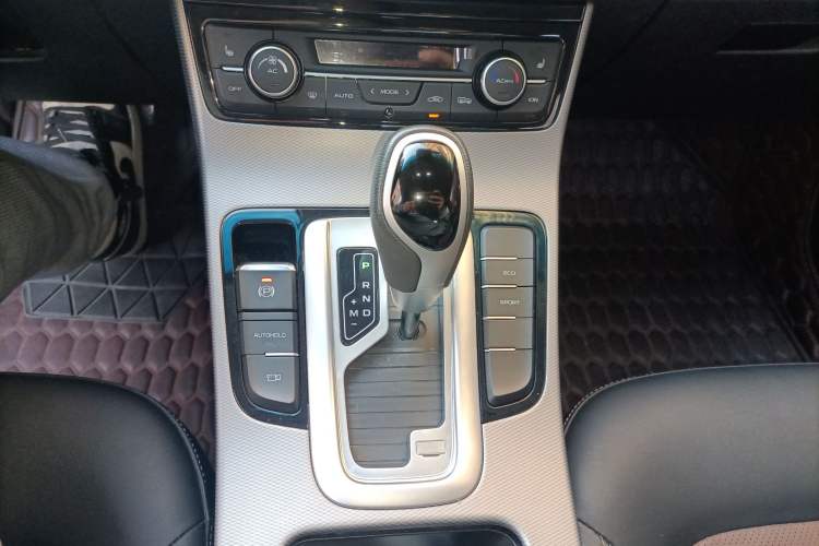 Used Geely Auto Emgrand GL 2018 1.4T DCT Prestige Smart Connectivity Version Gear Lever