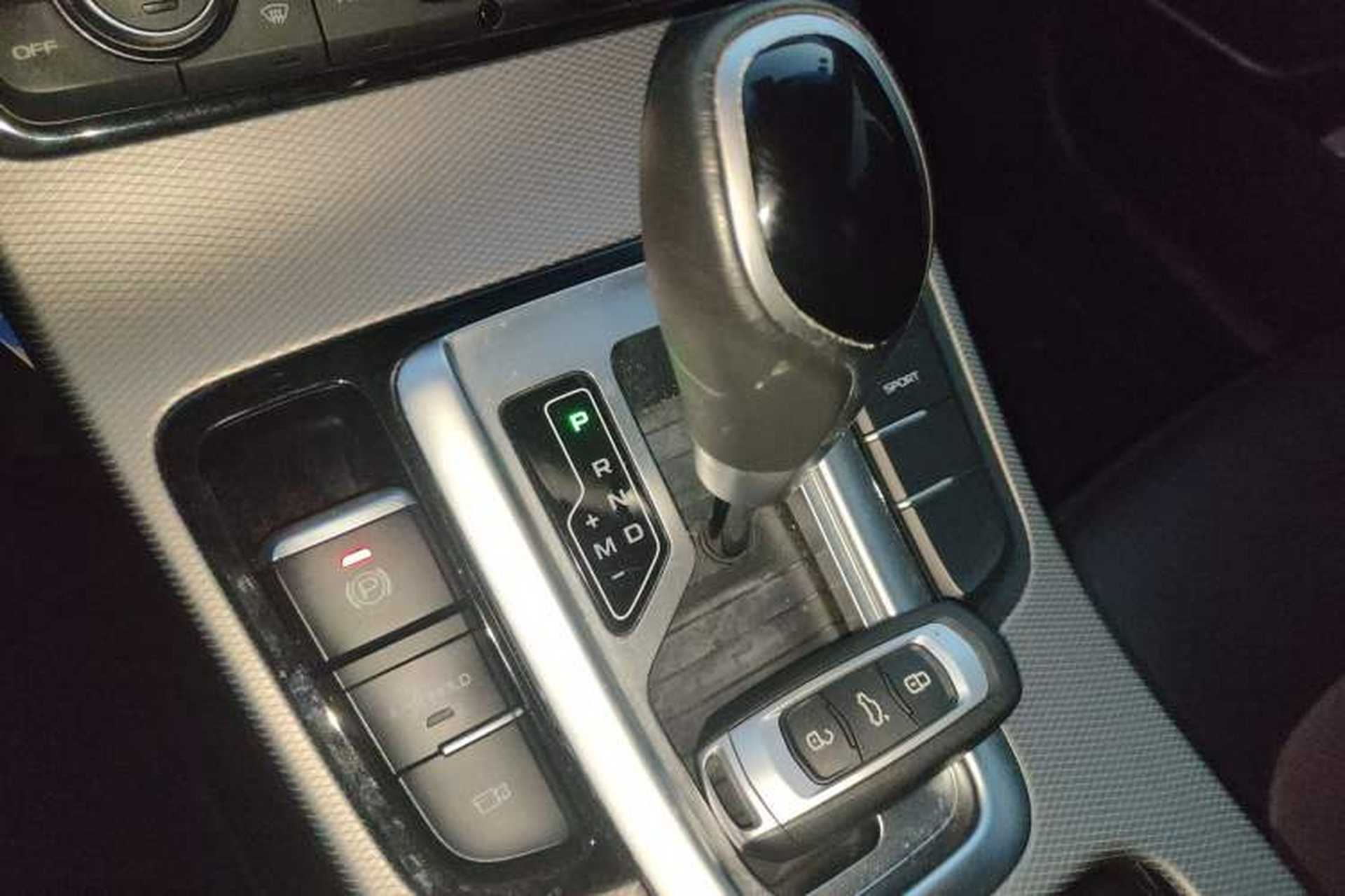 Used Geely Auto Emgrand GL 2018 1.4T DCT Prestige Smart Connectivity Version Gear Lever