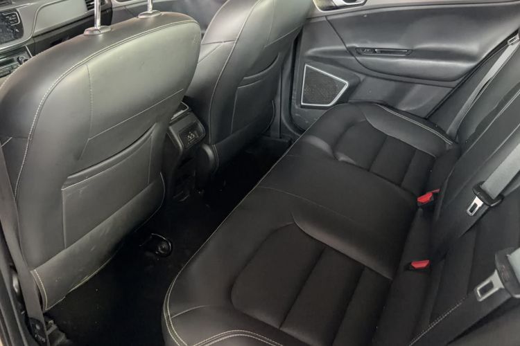 Used Geely Auto Emgrand GL 2018 1.4T DCT Elite Smart Connectivity Version Interior 2