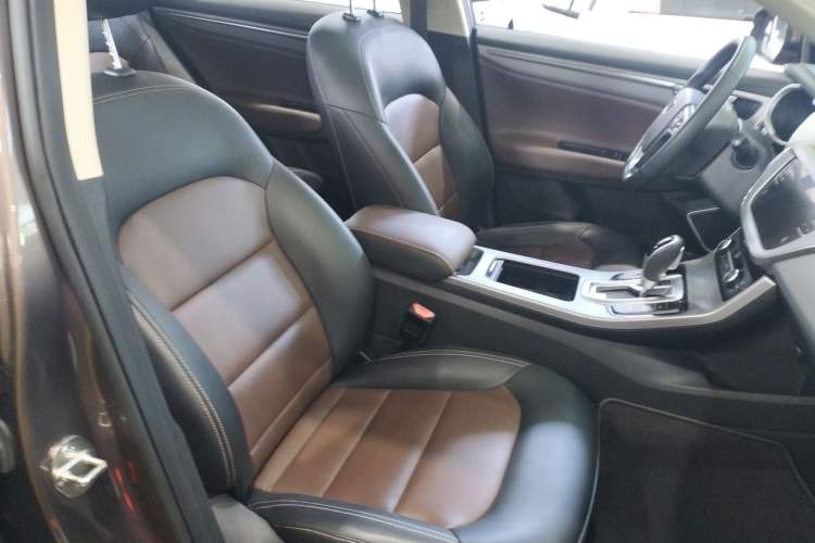 Used Geely Auto Emgrand GL 2018 1.4T DCT Prestige Smart Connectivity Version Right Front Seat