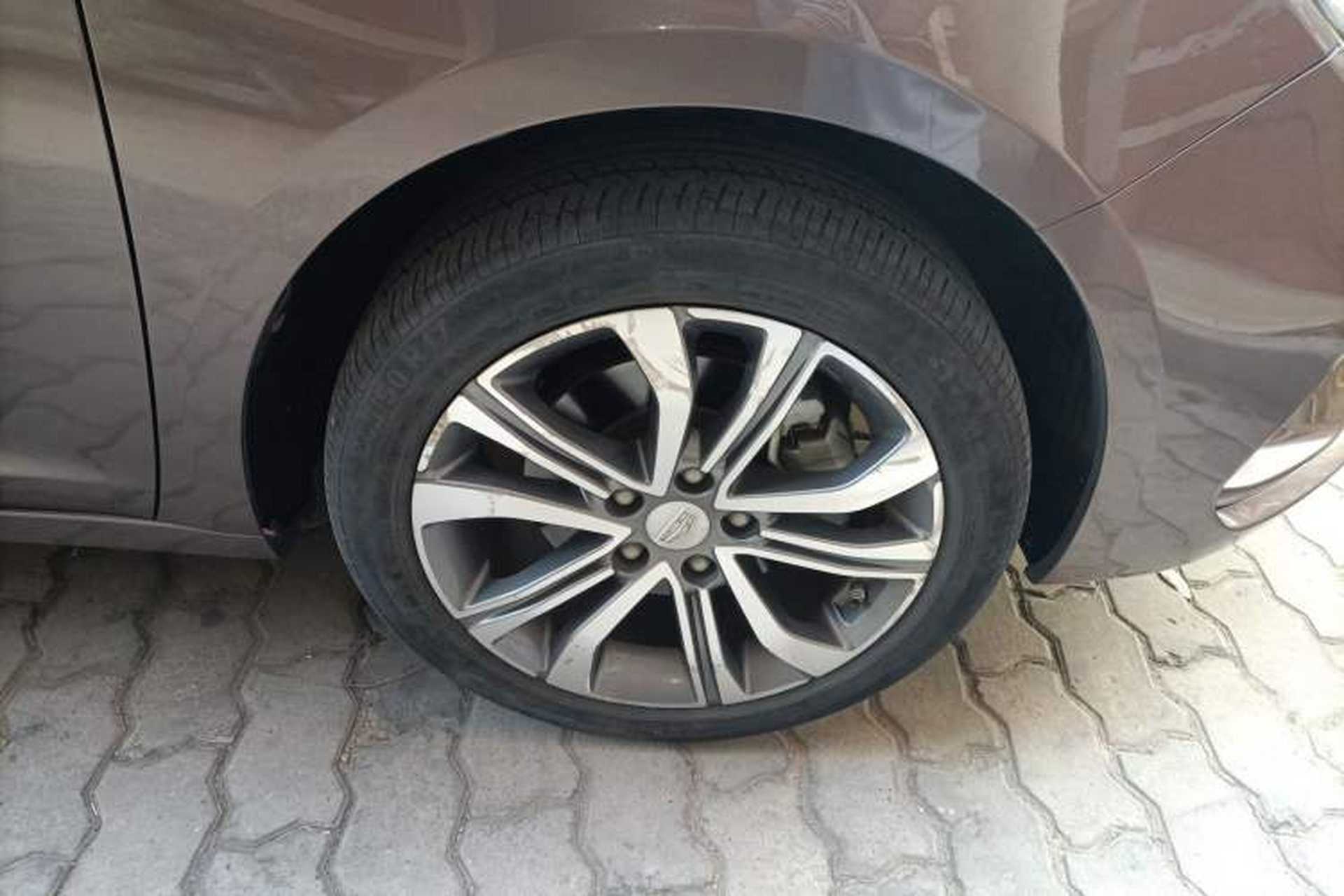 Used Geely Auto Emgrand GL 2018 1.4T DCT Prestige Smart Connectivity Version Right Front Wheel Hub