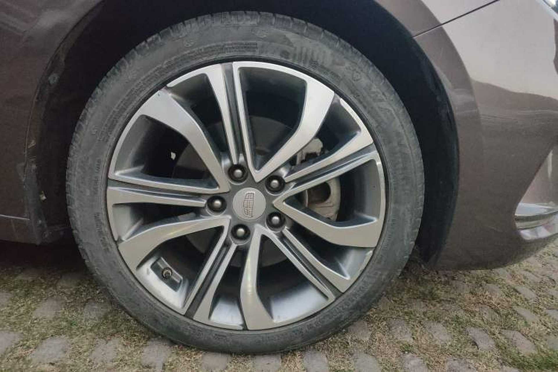 Used Geely Auto Emgrand GL 2018 1.4T DCT Prestige Smart Connectivity Version Right Front Wheel Hub