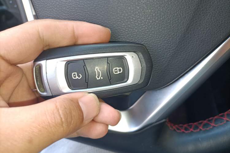 Used Geely Auto Emgrand GL 2018 1.4T DCT Prestige Smart Connectivity Version Vehicle Key