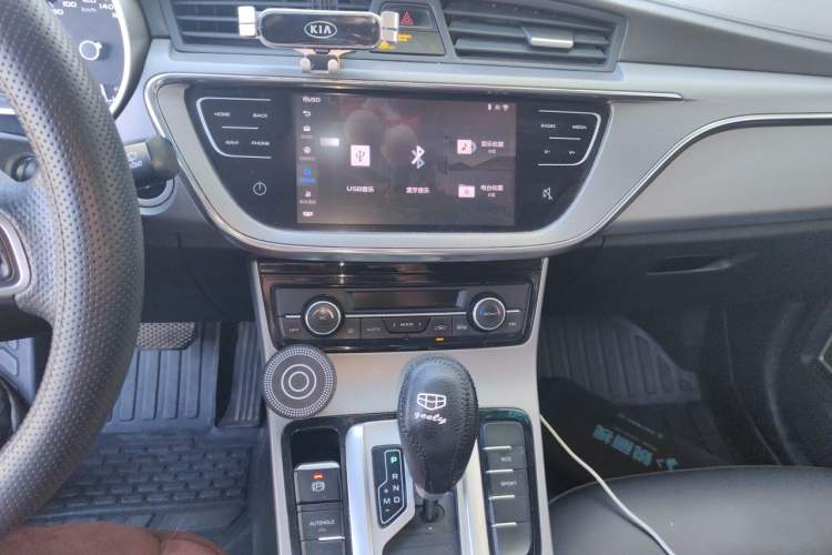 Used Geely Auto Emgrand GL 2018 1.8L DCT Elite Smart Connectivity Version Audio And AC Panel