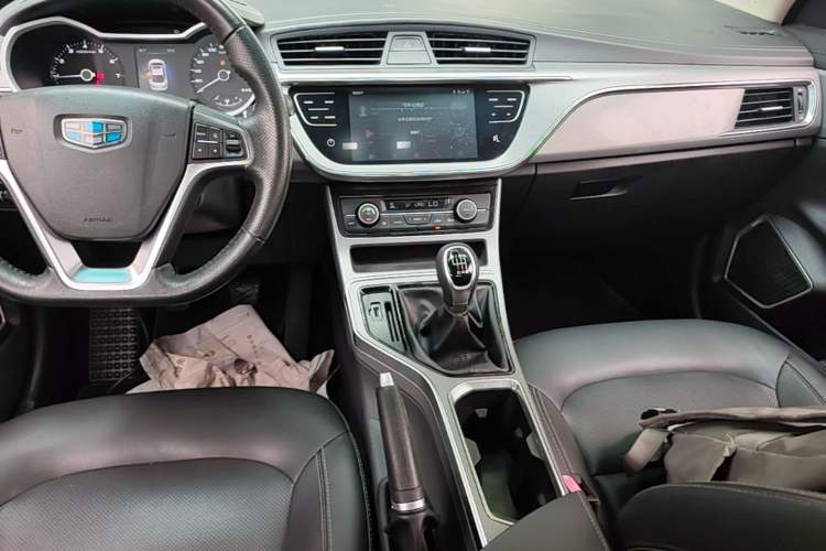 Used Geely Auto Emgrand GL 2018 1.4T Manual Elite Smart Connectivity Version Audio And AC Panel