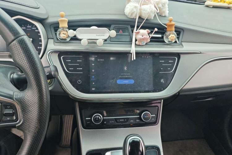 Used Geely Auto Emgrand GL 2018 1.4T DCT Elite Smart Connectivity Version Audio And AC Panel