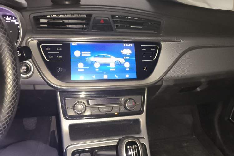 Used Geely Auto Emgrand GL 2018 1.4T Manual Elite Smart Connectivity Version Audio And AC Panel