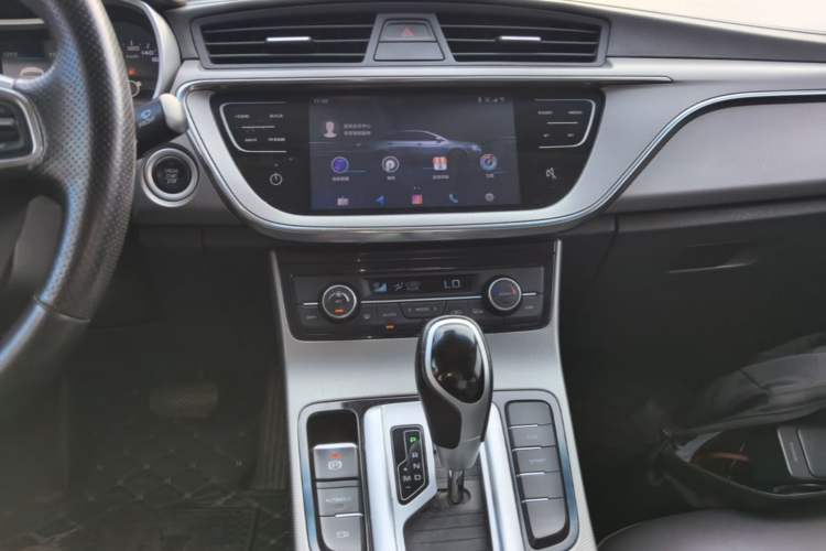 Used Geely Auto Emgrand GL 2018 1.4T DCT Elite Smart Connectivity Version Audio And AC Panel