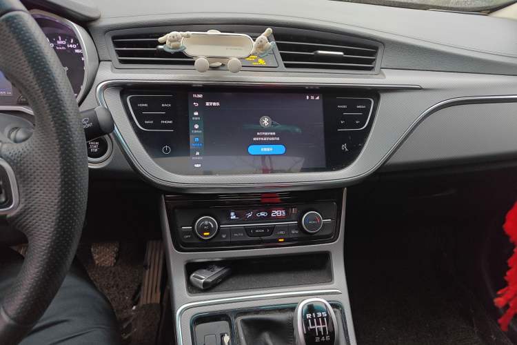 Used Geely Auto Emgrand GL 2018 1.4T Manual Elite Smart Connectivity Version Audio And AC Panel