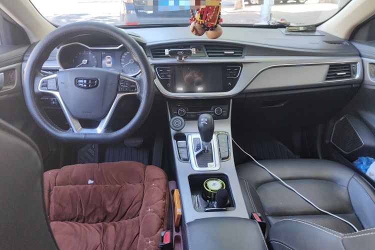 Used Geely Auto Emgrand GL 2018 1.8L DCT Elite Smart Connectivity Version Center Console