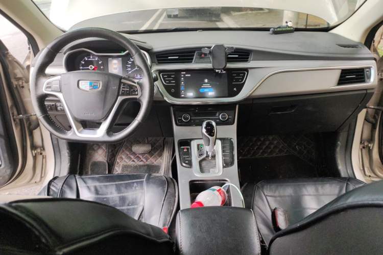 Used Geely Auto Emgrand GL 2018 1.4T DCT Elite Smart Connectivity Version Center Console
