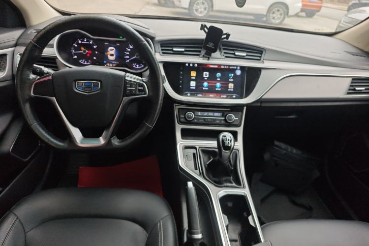 Used Geely Auto Emgrand GL 2018 1.8L Manual Elite Smart Connectivity Version Center Console