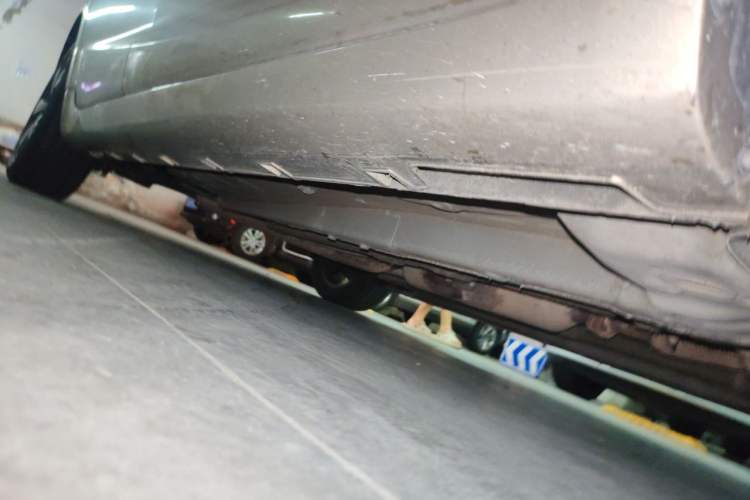 Used Geely Auto Emgrand GL 2018 1.8L DCT Elite Smart Connectivity Version Chassis Front Right