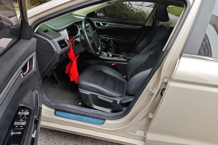 Used Geely Auto Emgrand GL 2018 1.8L DCT Elite Smart Connectivity Version Driver Seat