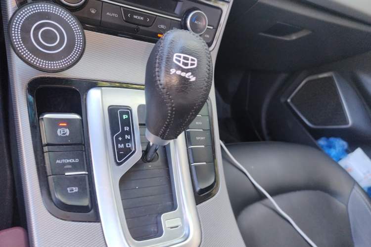 Used Geely Auto Emgrand GL 2018 1.8L DCT Elite Smart Connectivity Version Gear Lever
