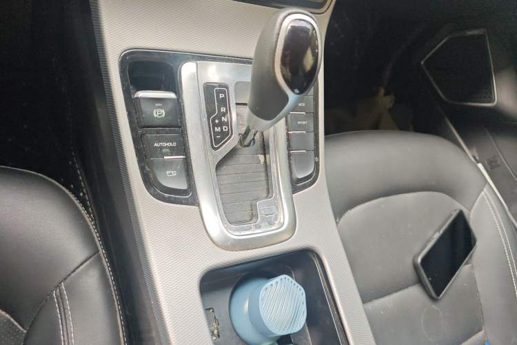 Used Geely Auto Emgrand GL 2018 1.8L DCT Elite Smart Connectivity Version Gear Lever