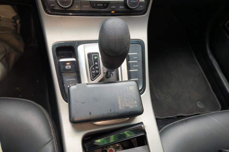 Used Geely Auto Emgrand GL 2018 1.8L DCT Elite Smart Connectivity Version Gear Lever