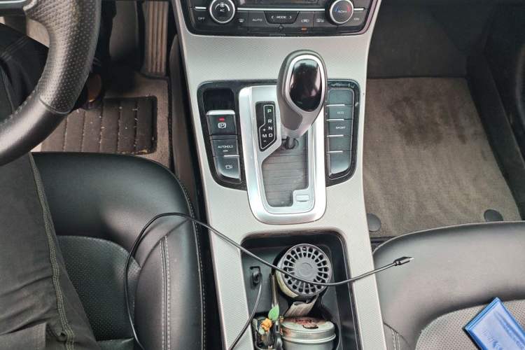 Used Geely Auto Emgrand GL 2018 1.4T DCT Elite Smart Connectivity Version Gear Lever