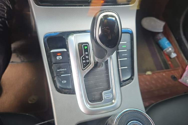 Used Geely Auto Emgrand GL 2018 1.4T DCT Elite Smart Connectivity Version Gear Lever