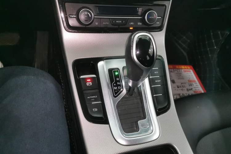 Used Geely Auto Emgrand GL 2018 1.4T DCT Elite Smart Connectivity Version Gear Lever