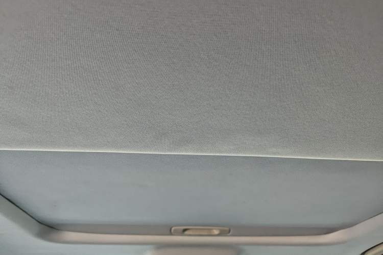Used Geely Auto Emgrand GL 2018 1.4T DCT Prestige Smart Connectivity Version Headliner