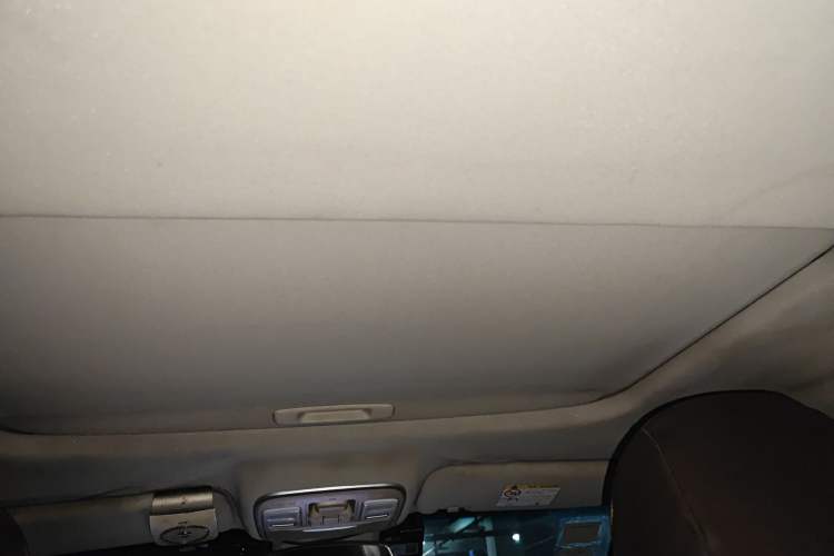 Used Geely Auto Emgrand GL 2018 1.8L DCT Elite Smart Connectivity Version Headliner