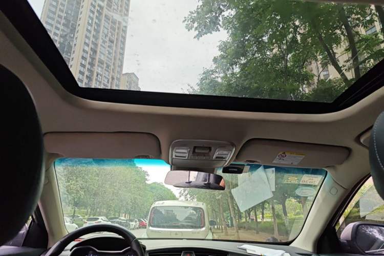 Used Geely Auto Emgrand GL 2018 1.8L DCT Elite Smart Connectivity Version Headliner
