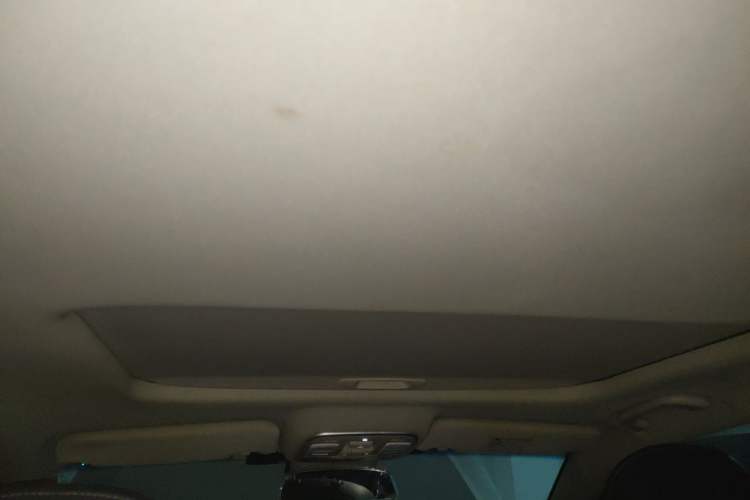 Used Geely Auto Emgrand GL 2018 1.4T DCT Elite Smart Connectivity Version Headliner
