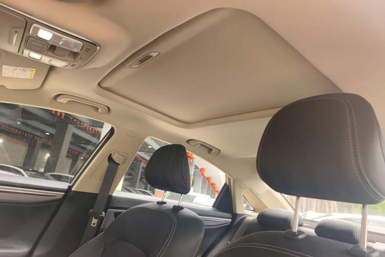 Used Geely Auto Emgrand GL 2018 1.4T DCT Elite Smart Connectivity Version Headliner