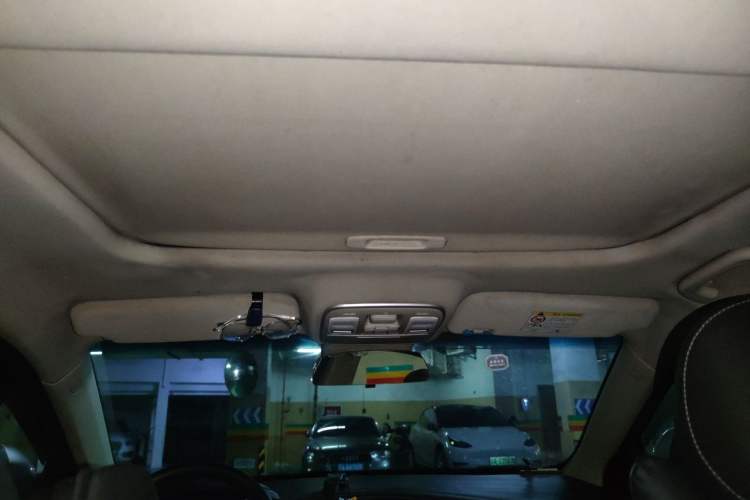 Used Geely Auto Emgrand GL 2018 1.8L DCT Elite Smart Connectivity Version Headliner