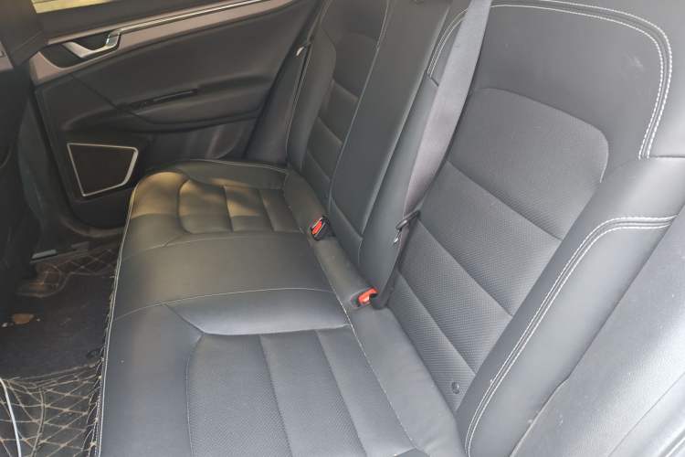 Used Geely Auto Emgrand GL 2018 1.4T DCT Elite Smart Connectivity Version Interior 4