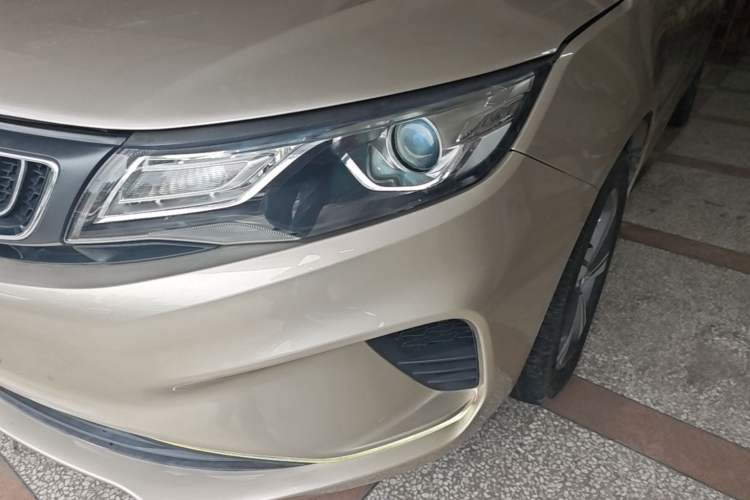 Used Geely Auto Emgrand GL 2018 1.8L DCT Elite Smart Connectivity Version Left Front Headlight